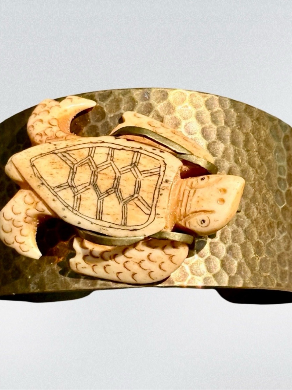 Vintage Jan Michaels of San Francisco Carved Bone Turtle Brass Cuff Bracelet 2.3